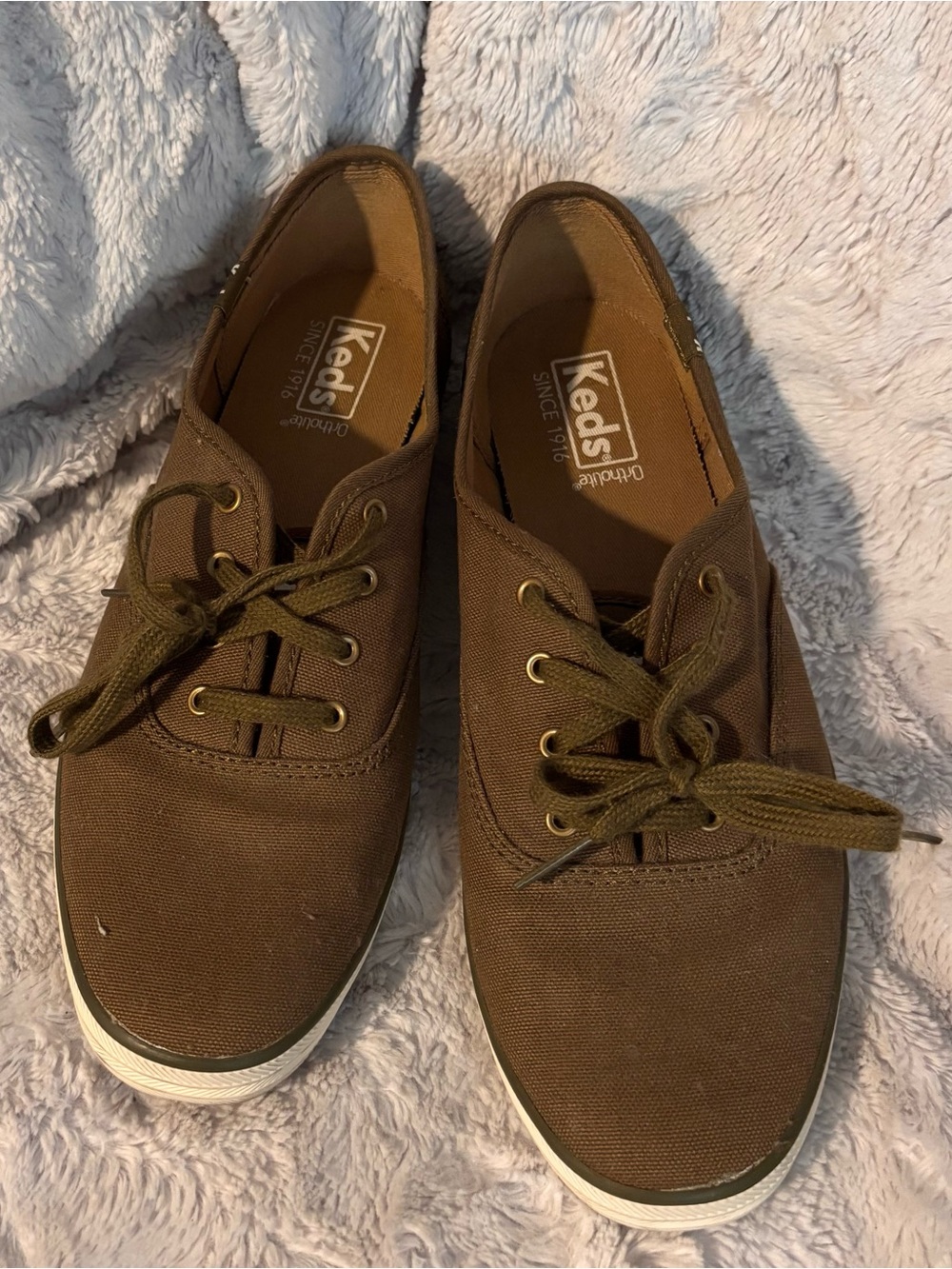 Keds Green Lace Up Sneakers - Size 8.5